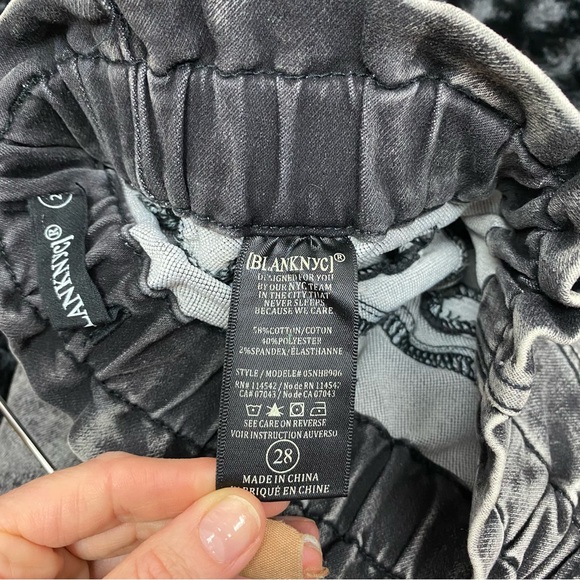 Blank NYC Paperbag Shorts - Picture 5 of 9